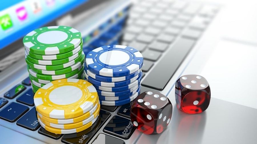 Exploring the Evolution of Online Casinos: From Virtual Chips to Virtual Reality