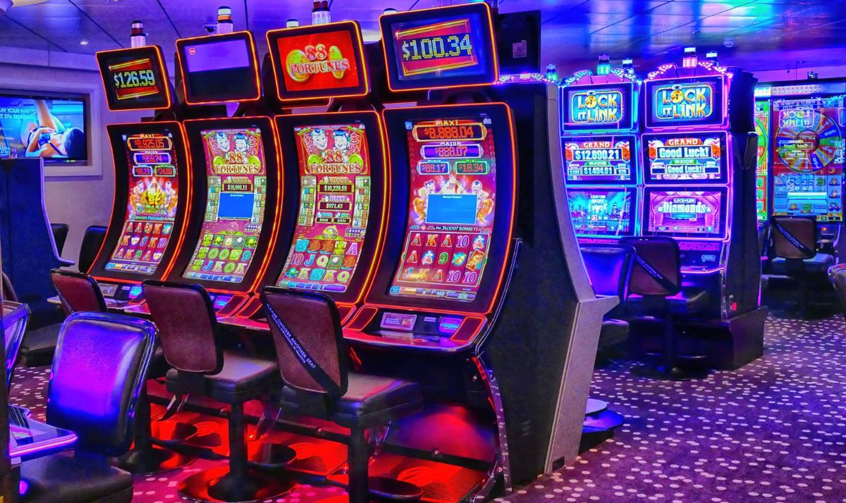 Exploring the World of Online Slot Casinos